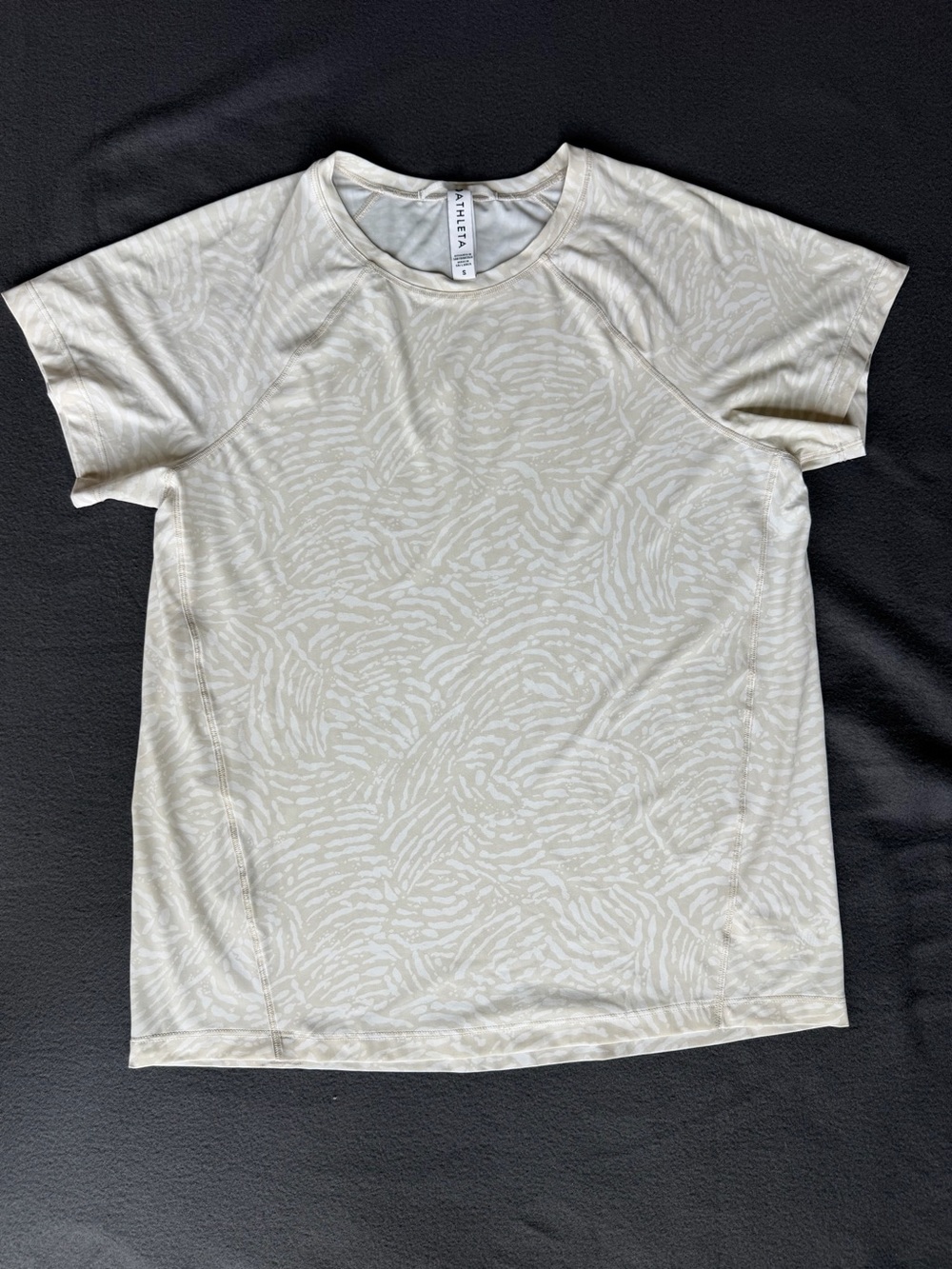 Athleta Women’s Short-Sleeve Crew Tee in Light Beige and White Print. SMALL